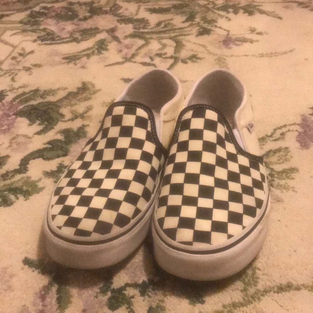Black and white Slip on Checkered Vans
